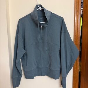 Old Navy women’s Blue Zip-Up Sweater